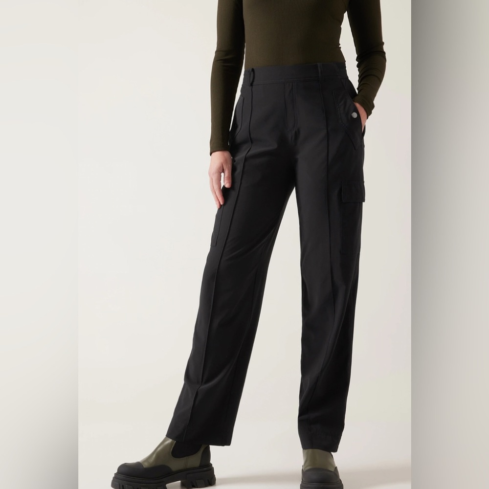 NEW WITH TAG Athleta Vienna Cargo Pant
